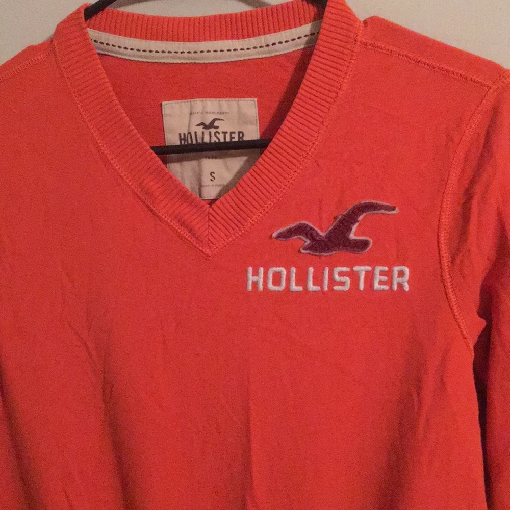 VNeck. Hollister